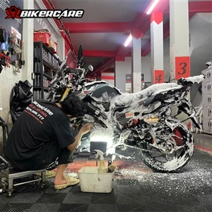 RỬA CHI TIẾT NGOÀI XE PHÂN KHỐI NHỎ